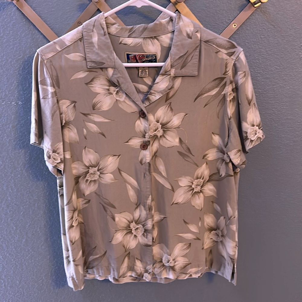 La Cabana Button Up!